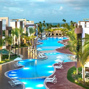 Bluebay Grand Punta Cana Курортный комплекс